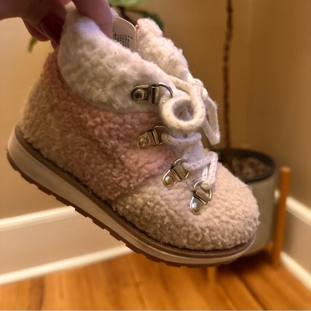 Cat & Jack‎ Sherpa Reed Combat boots beige pink SIZE 7